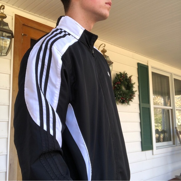 Adidas jacket, Size XL - Picture 5 of 5